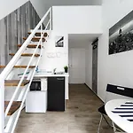 Rio's Stylish Flats Apartment