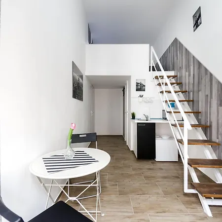 Rio's Stylish Flats Boedapest