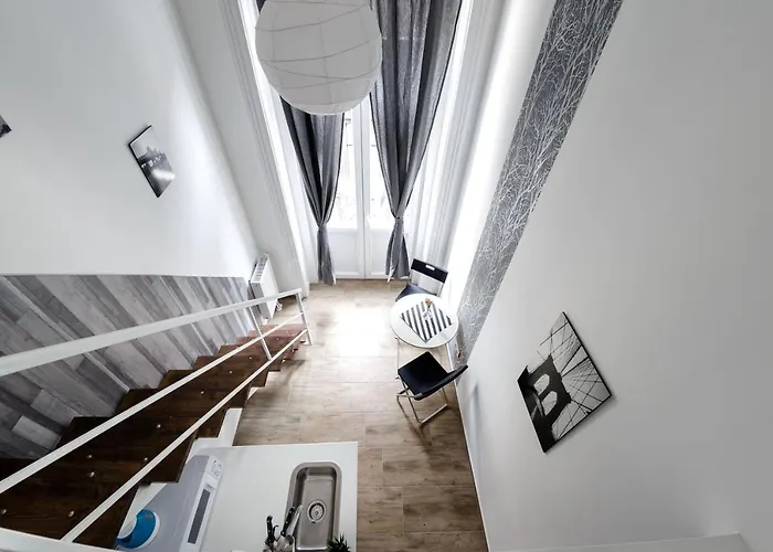 Rio's Stylish Flats