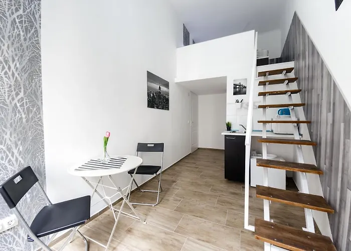 Rio's Stylish Flats