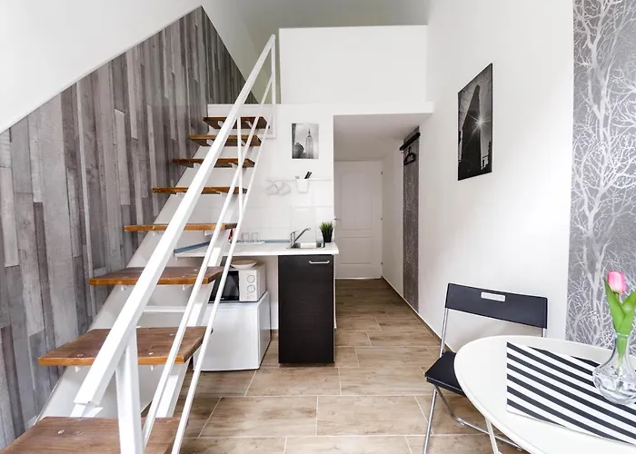 Rio's Stylish Flats