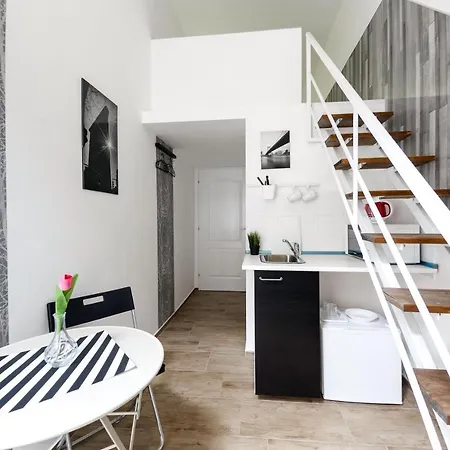 Rio's Stylish Flats * 布达佩斯